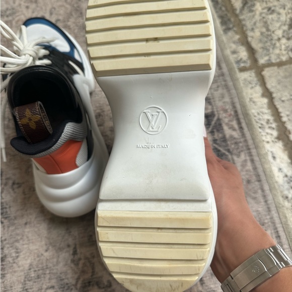 LV archlight sneaker - Picture 5 of 6
